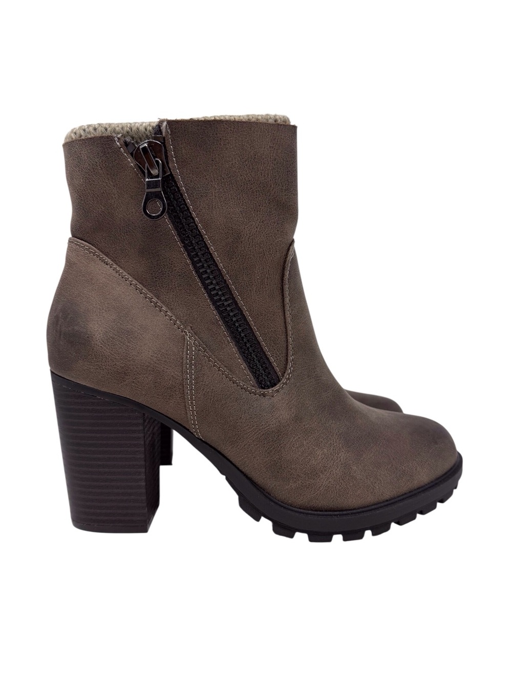 SM taupe leather sweater-knit ankle cuff block heel boot women’s size 10 NWOT